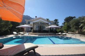 Villa 21 with fabulous Barbeque House